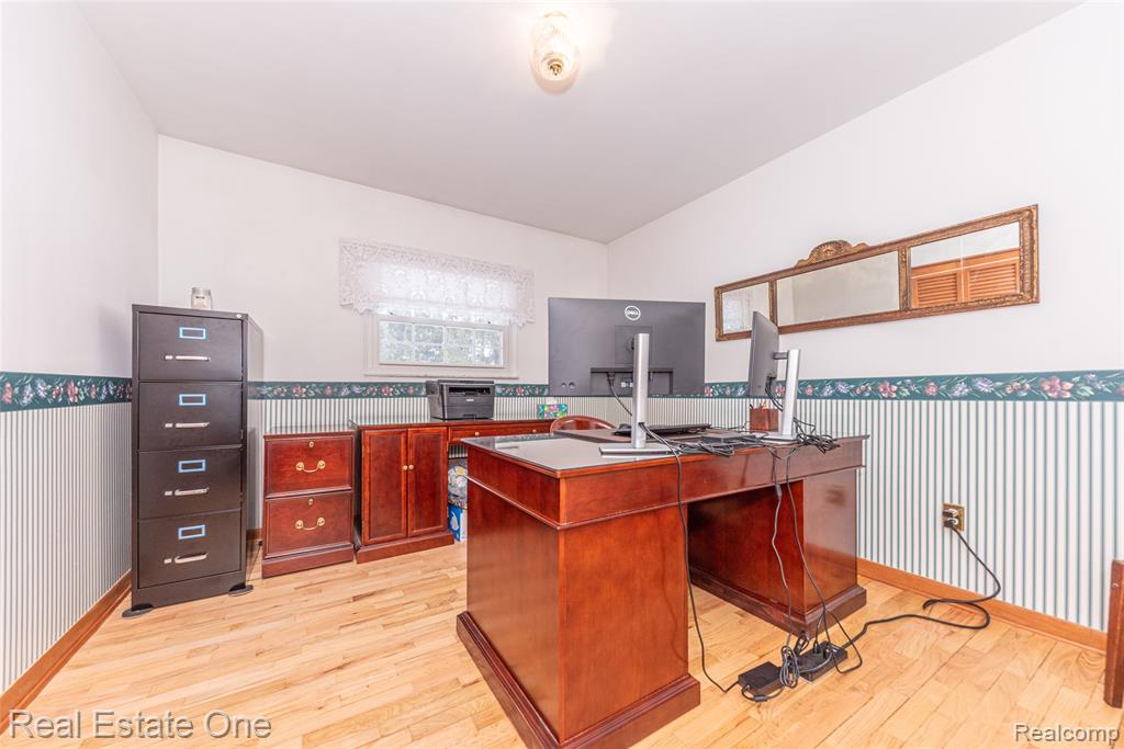 10120 Hyne Road, Brighton, MI 48114 — Photo 43
