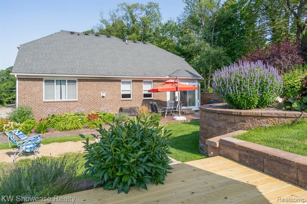 4594 CLIFFORD Road, Brighton, MI 48116 — Photo 40