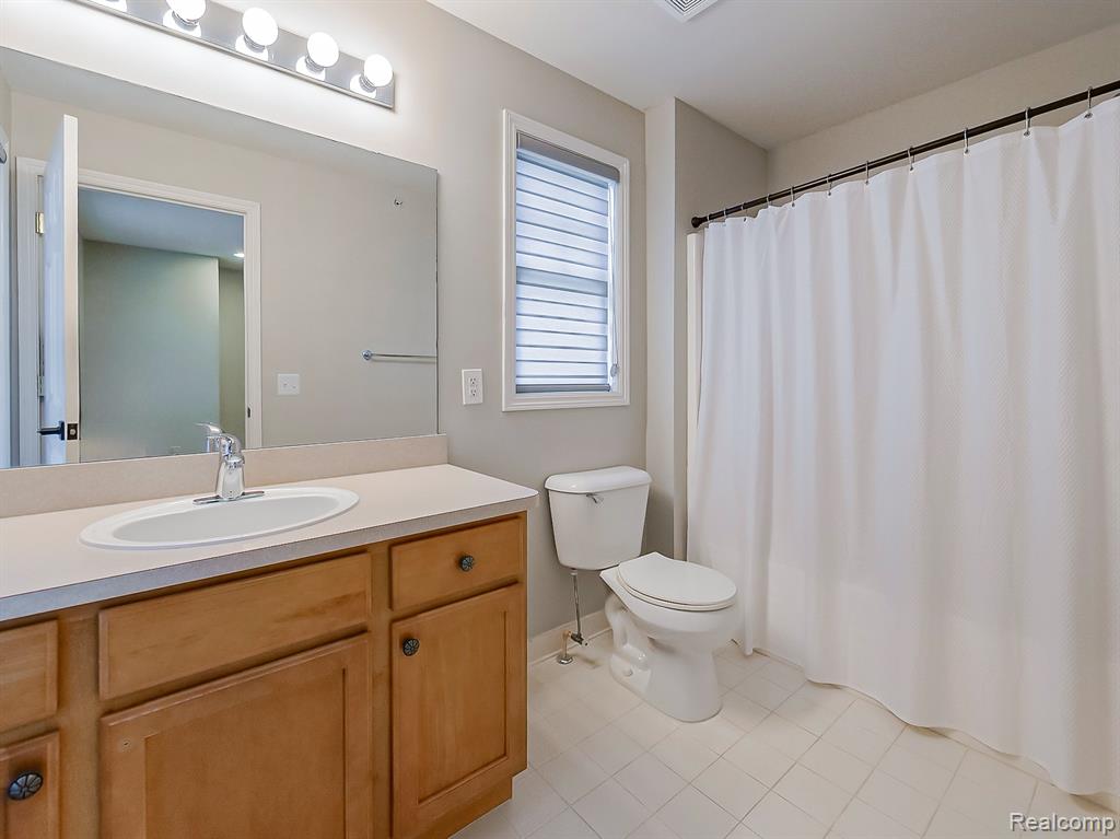 50107 Harding Street, Canton, MI 48188 — Photo 20