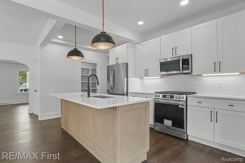 639 S BLAIR Avenue, Royal Oak, MI 48067 — Photo 13