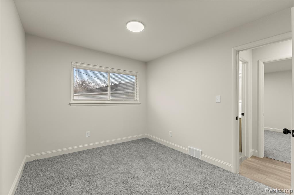 8316 Roosevelt Street, Taylor, MI 48180 — Photo 24