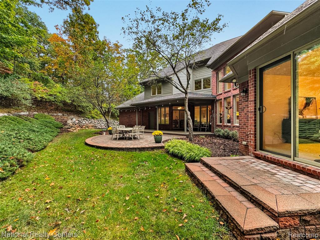 5010 Forest Valley Drive, Clarkston, MI 48348 — Photo 74