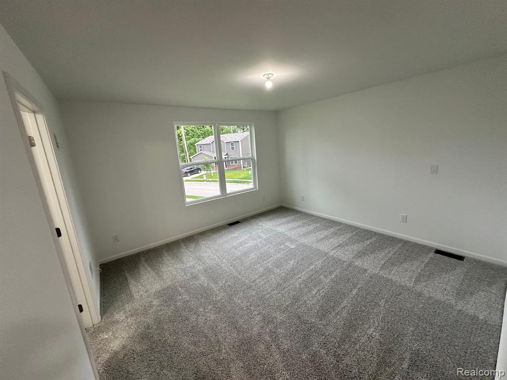 9153 DOGWOOD Lane, Dexter, MI 48130 — Photo 10
