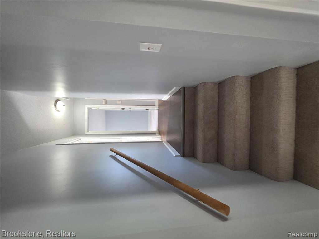 420 Sunnyside Drive, Flushing, MI 48433 — Photo 17