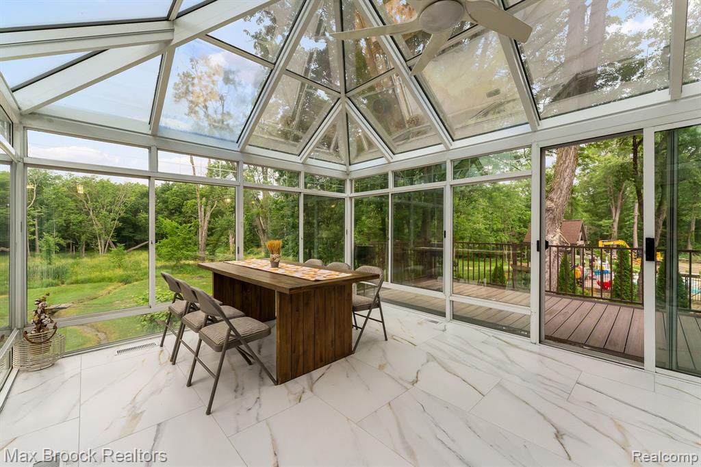 20403 Robinway Drive, Clinton Twp, MI 48036 — Photo 36
