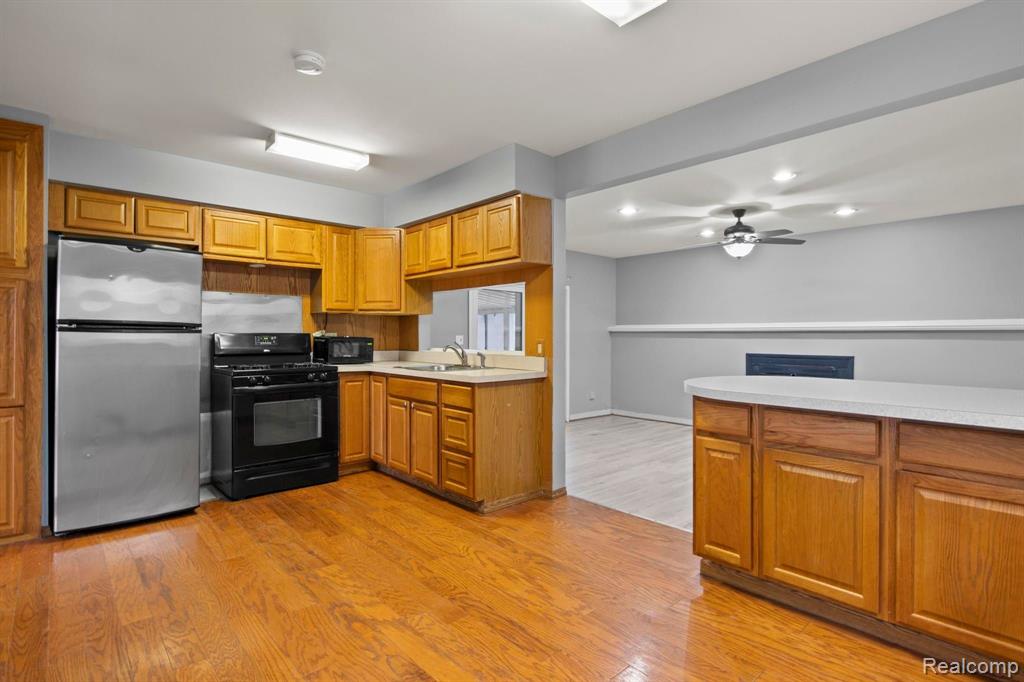 8426 Forrest Drive, Canton, MI 48187 — Photo 11