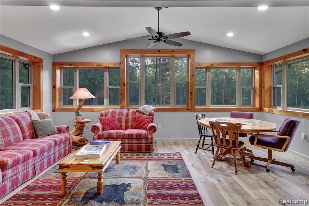 7761 Port Austin Road, Pigeon Vlg, MI — Photo 8