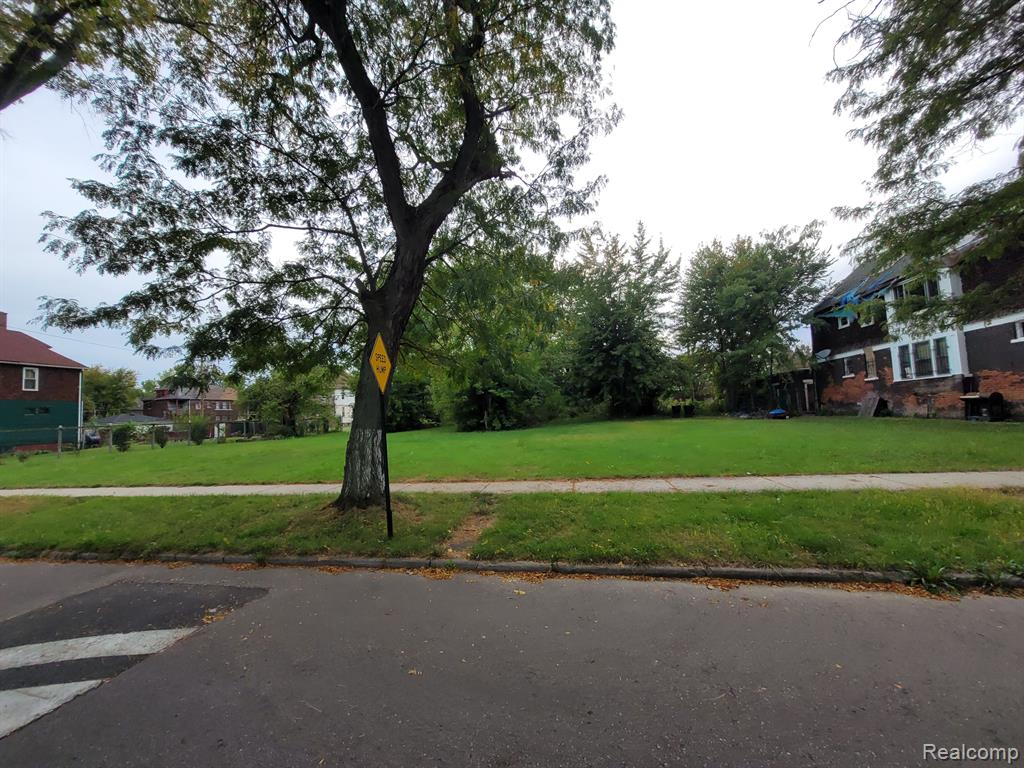 3271 CANTON Street - Photo 2