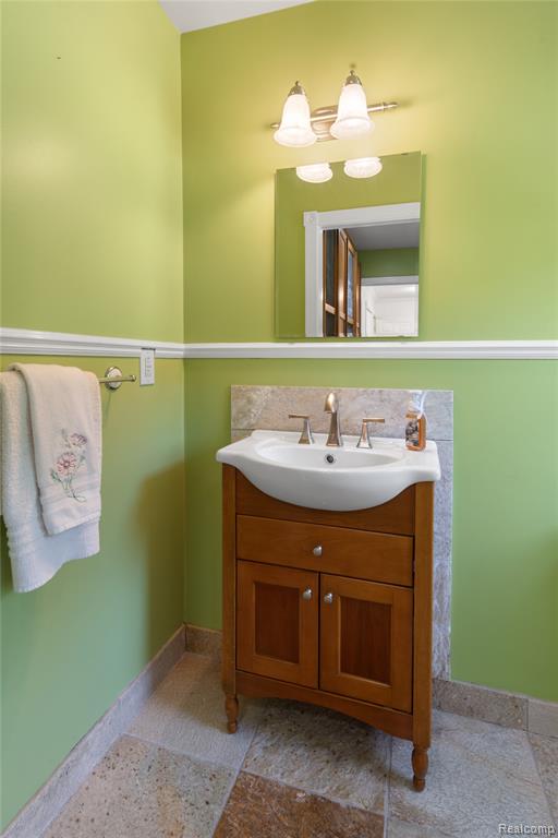 8145 Lindsey Road, Casco, MI 48064 — Photo 37