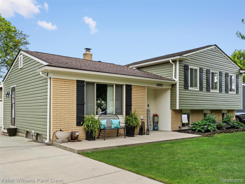 43092 Bond Court, Sterling Heights, MI 48313 — Photo 6