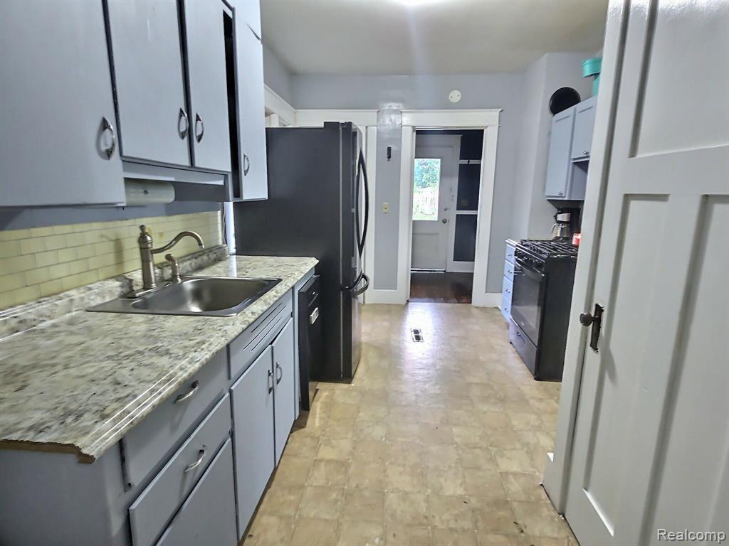 5014 FORD Street, Swartz Creek, MI 48473 — Photo 7