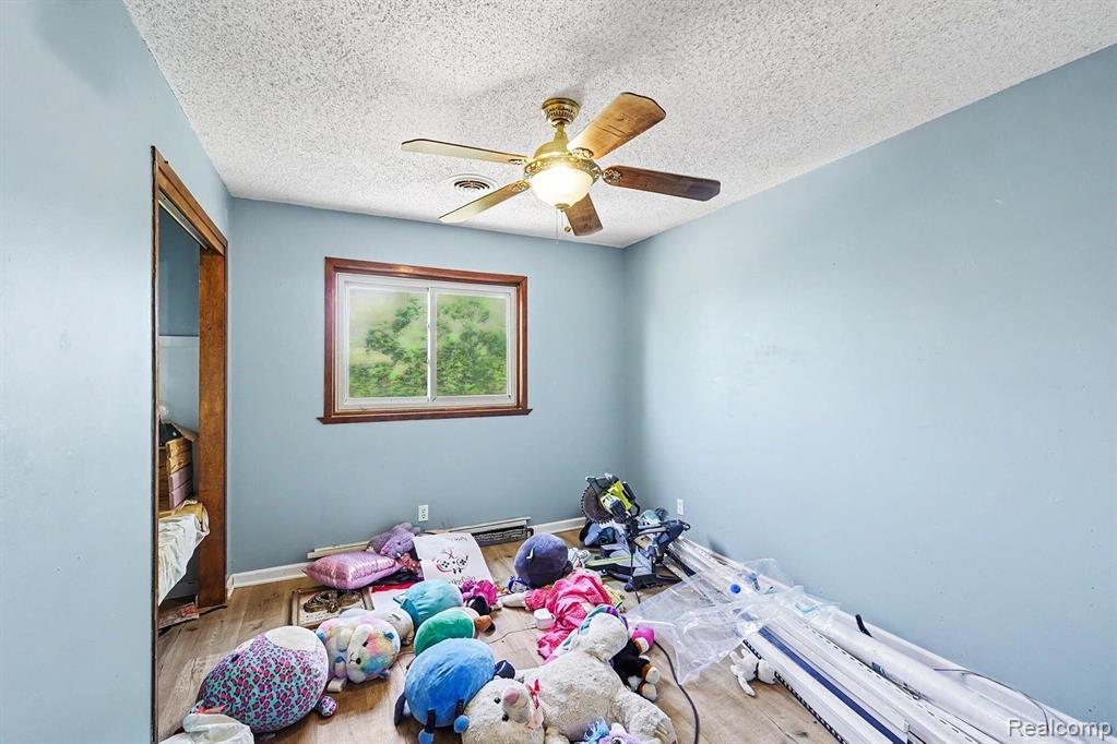 7255 Lahring Road, Gaines Vlg, MI 48436 — Photo 2