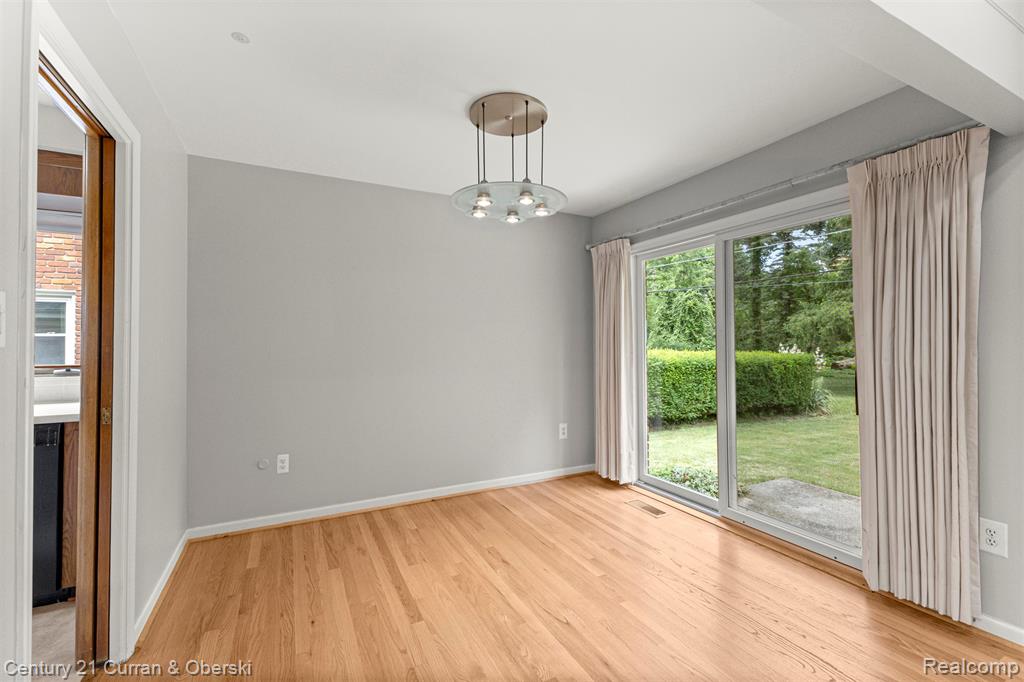 6200 Burger Street, Dearborn Heights, MI 48127 — Photo 8