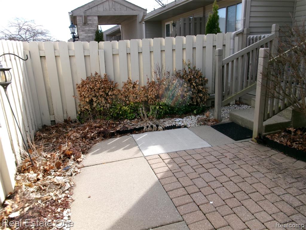 62340 Arlington Circle, 3, South Lyon, MI 48178 — Photo 3