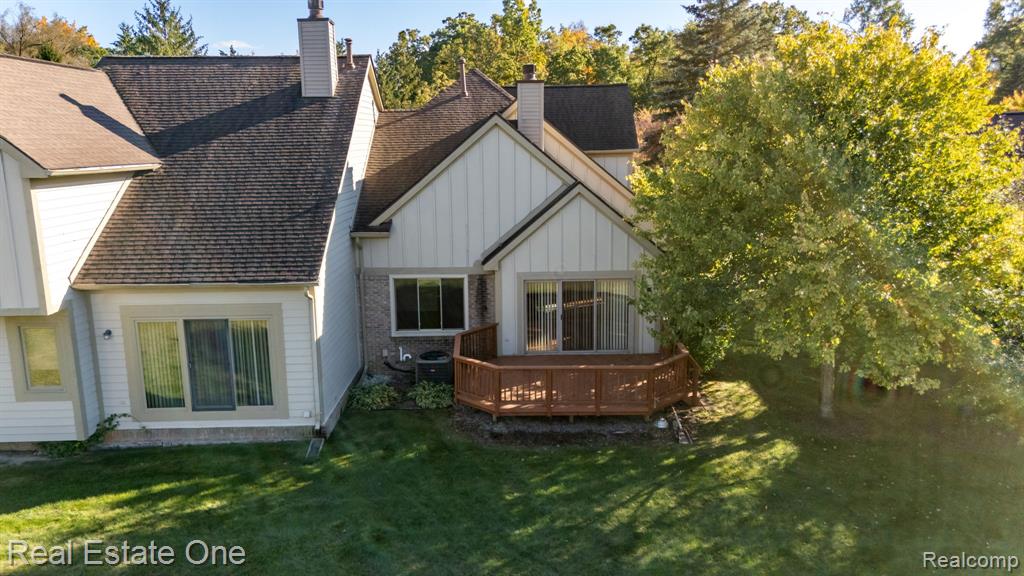 2588 Maple Forest Court, Wixom, MI 48393 — Photo 36