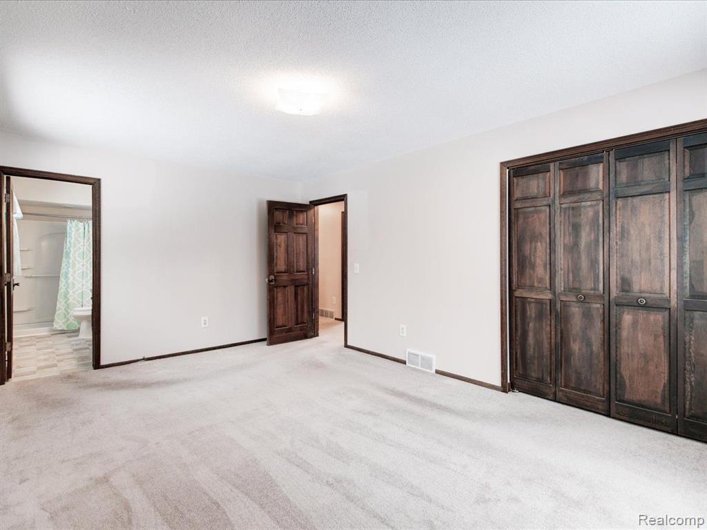 4445 W WATER Street, Port Huron, MI 48060 — Photo 15