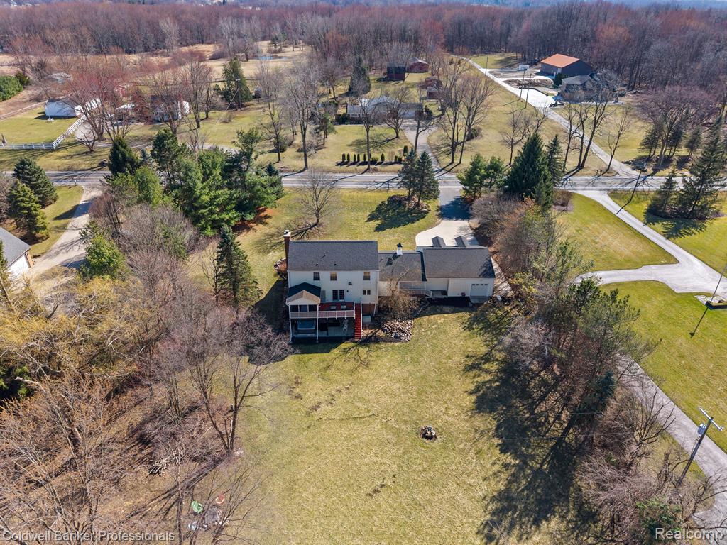 6253 7 MILE Road, South Lyon, MI 48178 — Photo 67