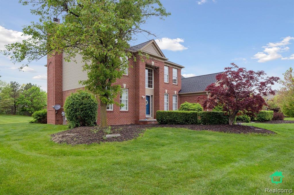 49110 MANHATTAN Circle, Canton, MI 48188 — Photo 2