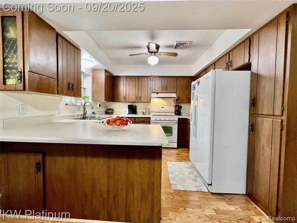 3551 STRAWBERRY Lane, Port Huron, MI 48060 — Photo 6