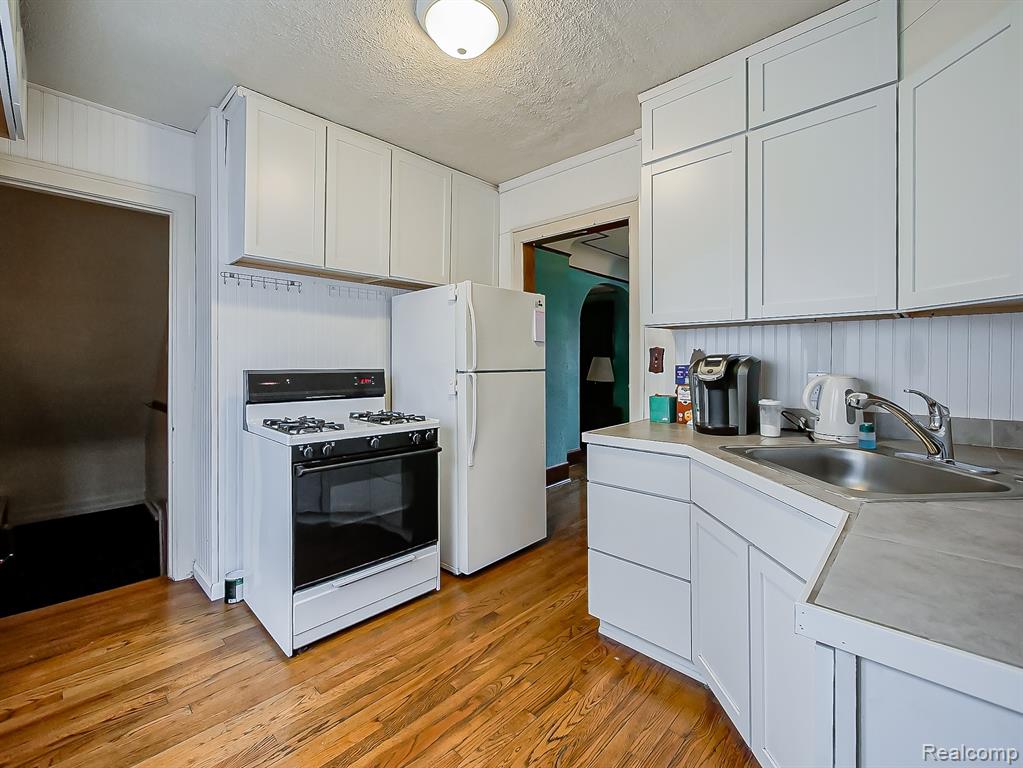 4177 Washington Street, Wayne, MI 48184 — Photo 3