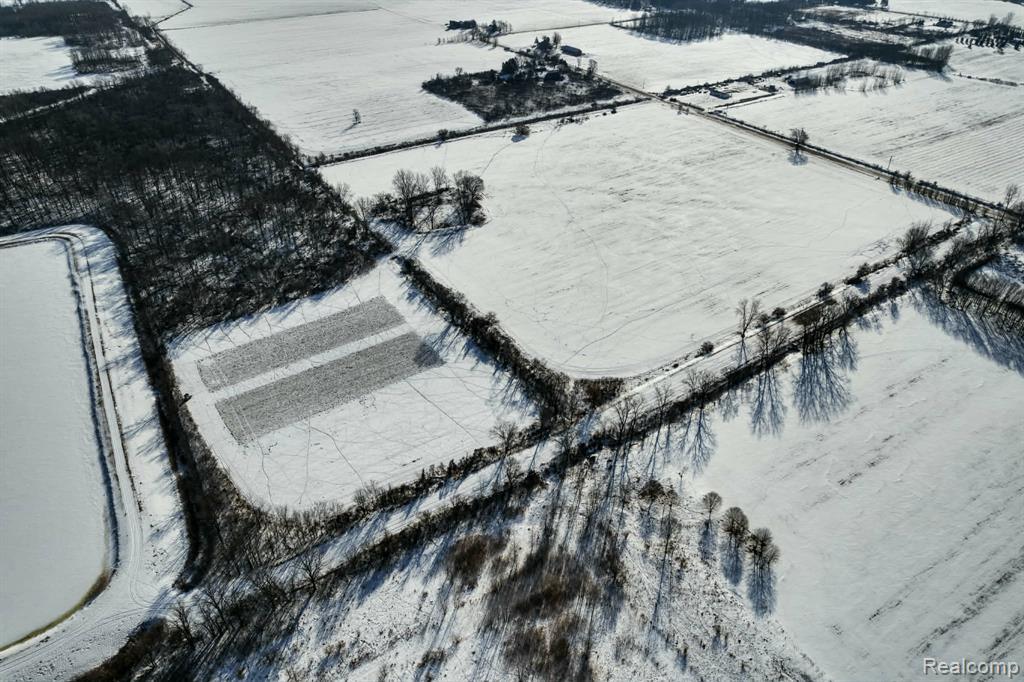 VL E. DONALD Donald Road, Capac, MI 48014 — Photo 5