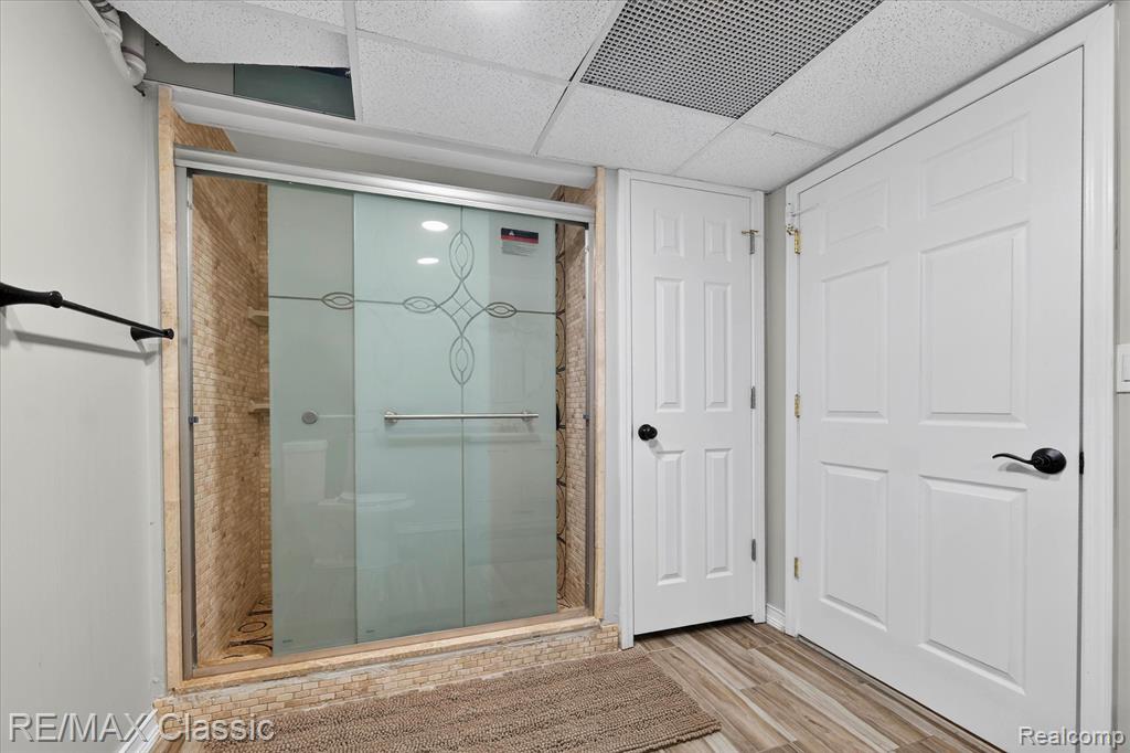 9377 Pineview Drive, Plymouth, MI 48170 — Photo 41