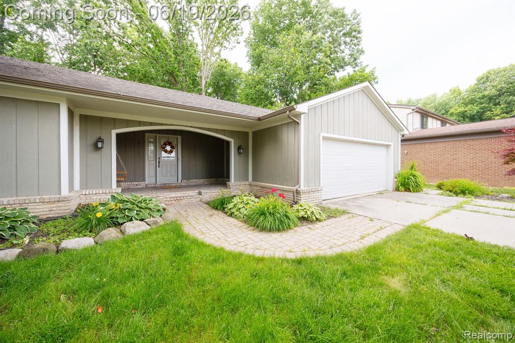 17680 Fox Glen Drive, Riverview, MI 48193 — Photo 5