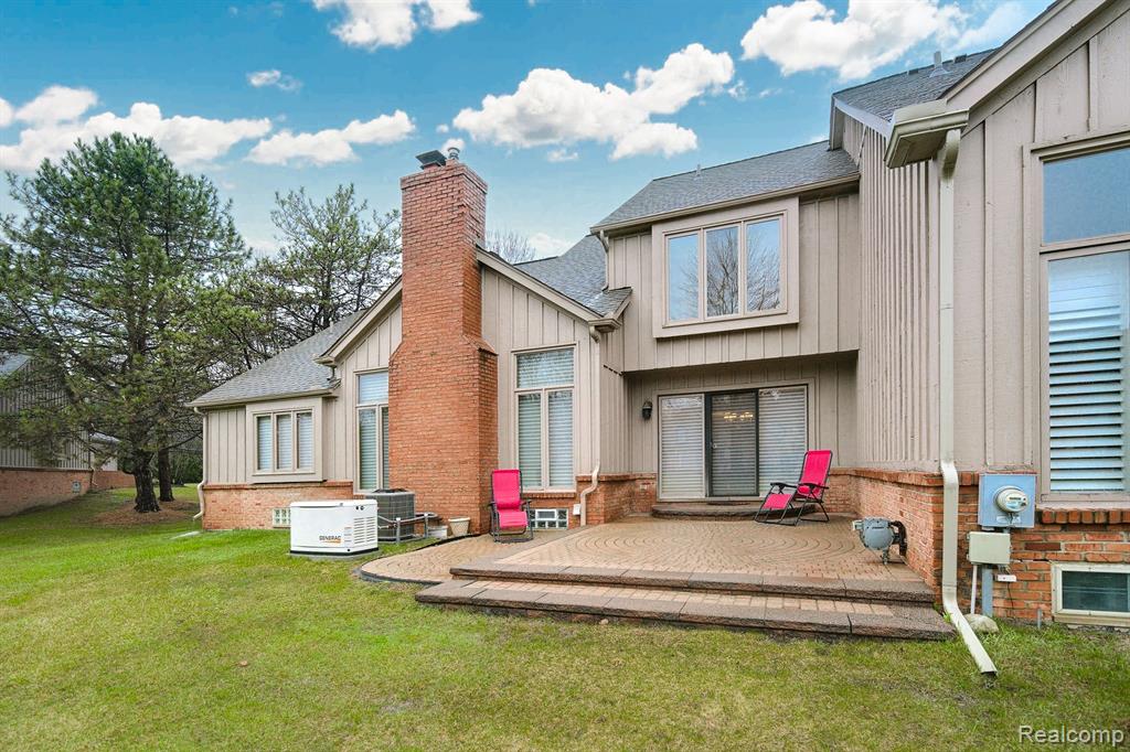 37799 SIENA Drive, Farmington Hills, MI 48331 — Photo 35