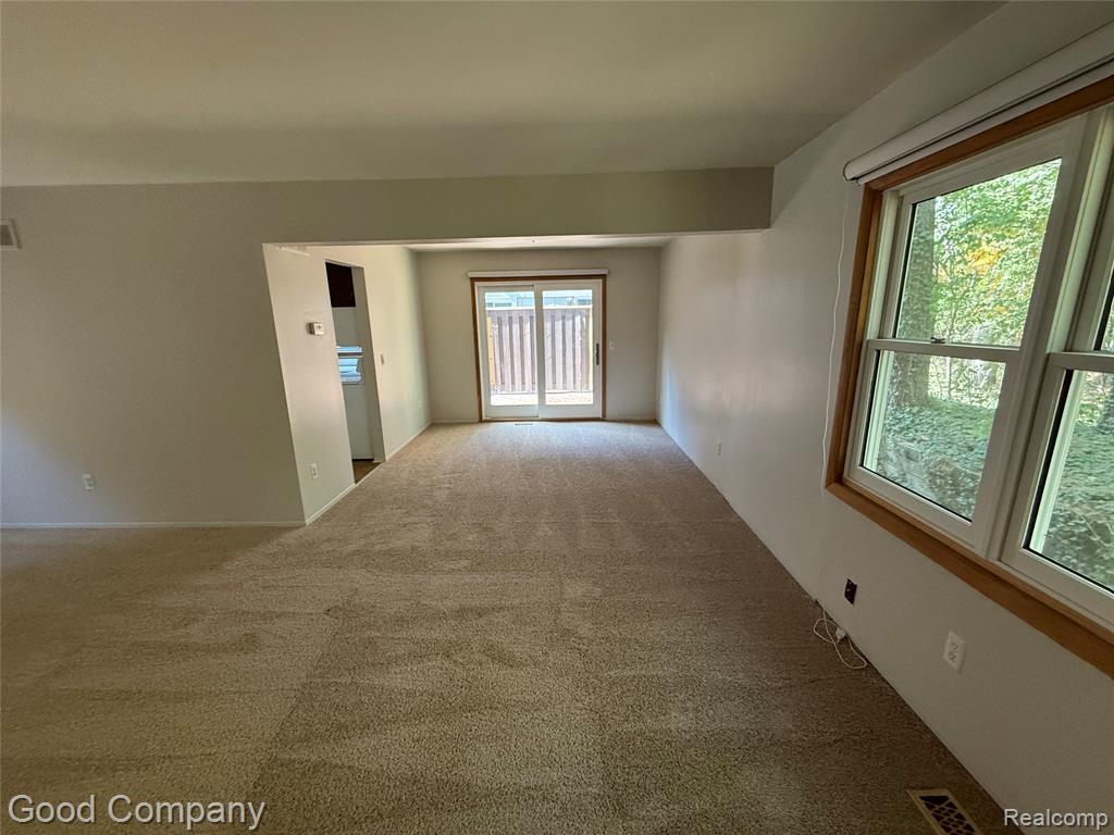 5584 N Adams Way, Bloomfield Hills, MI 48302 — Photo 4