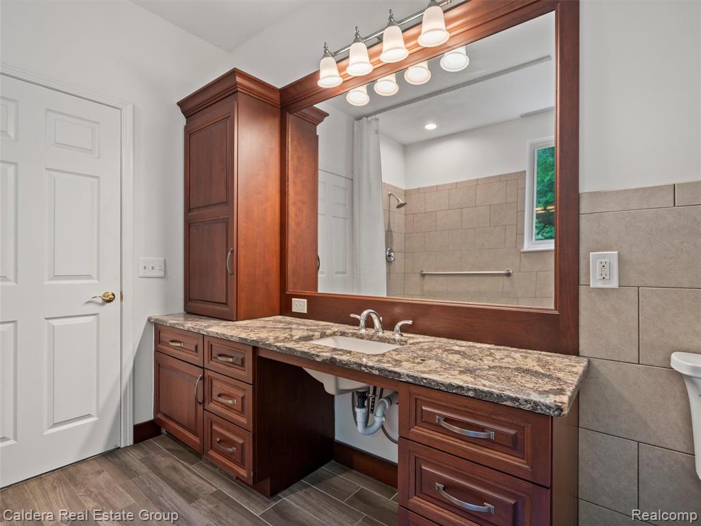 9862 Tioga Trail, Pinckney, MI 48169 — Photo 26