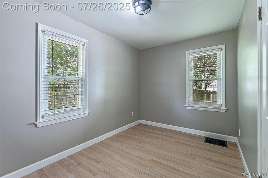 719 Spring Street, Howell, MI 48843 — Photo 18