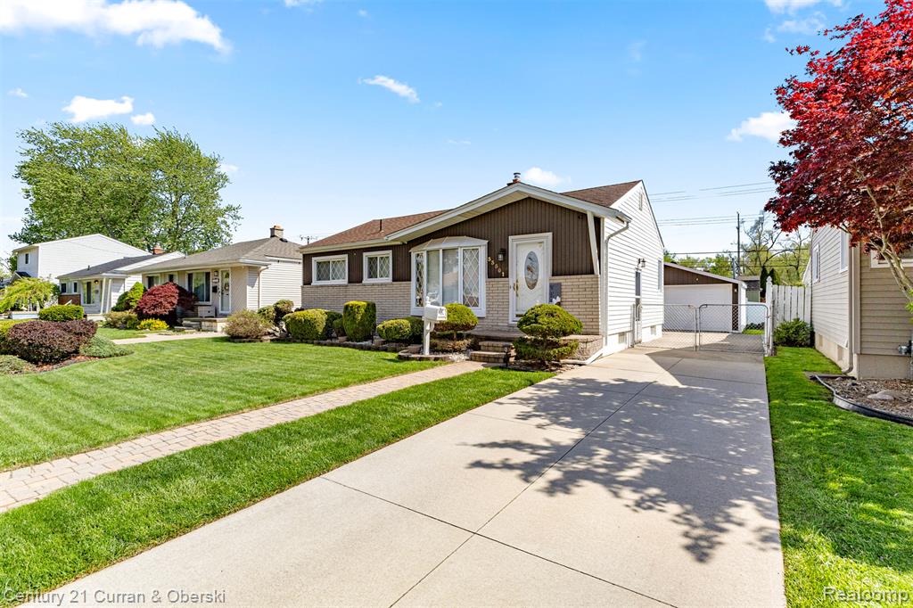 33501 Leona Street, Garden City, MI — Photo 2