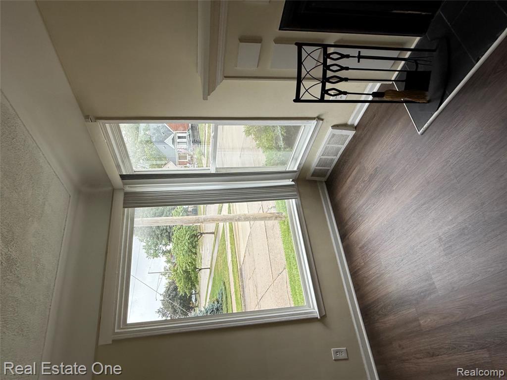 879 Highland Avenue, Lincoln Park, MI 48146 — Photo 6