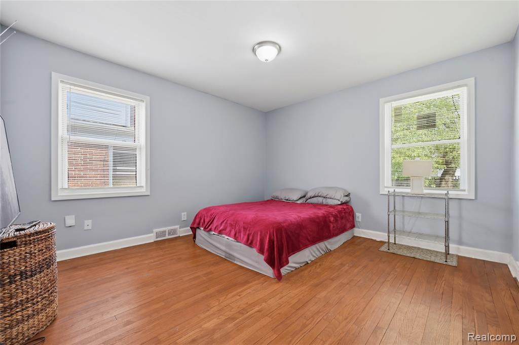 18708 Robson Street, Detroit, MI 48235 — Photo 11
