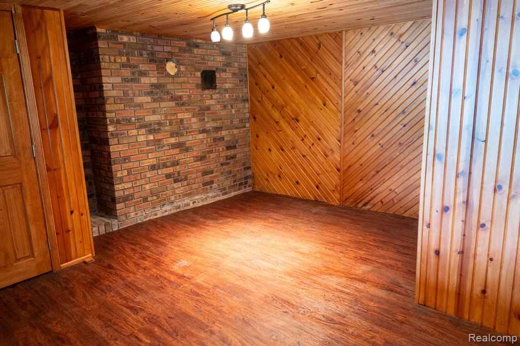 3236 Shady Oak Drive, Columbiaville, MI 48421 — Photo 25