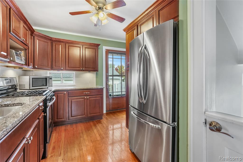 445 Linden Avenue, Royal Oak, MI 48073 — Photo 8