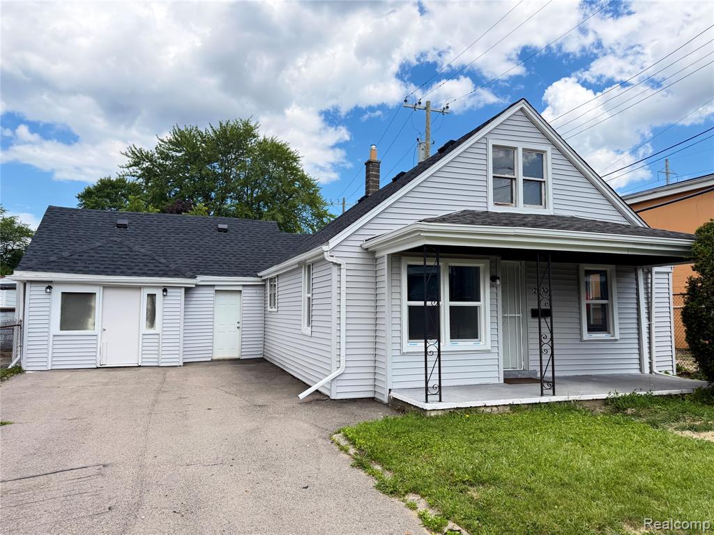 20730 Montrose Avenue, Warren, MI 48089