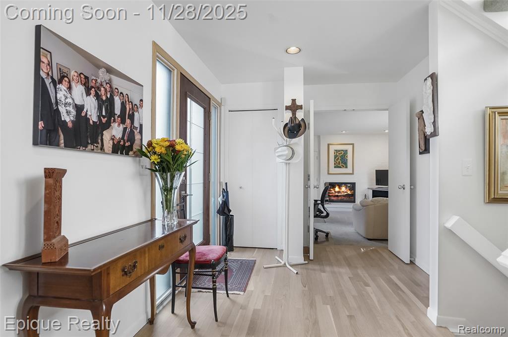 2164 Bordeaux Street, West Bloomfield, MI, 48323