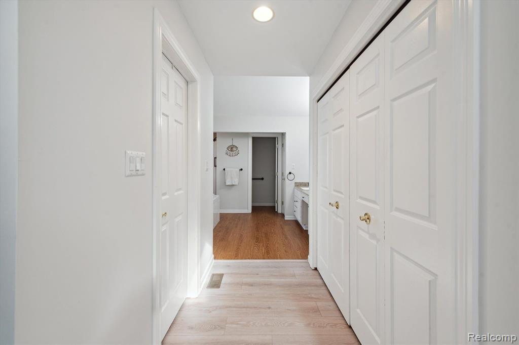 810 CARRINGTON Boulevard, Monroe, MI 48161 — Photo 26