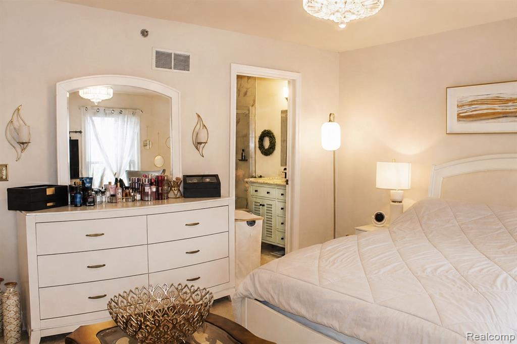 45411 N Stonewood Road, Canton, MI 48187 — Photo 31