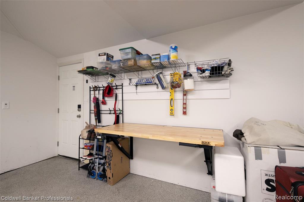 702 Woodlawn Avenue, Royal Oak, MI 48073 — Photo 36