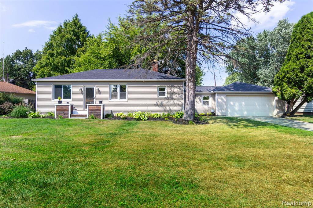 5555 Botsford Avenue, Sterling Heights, MI 48310