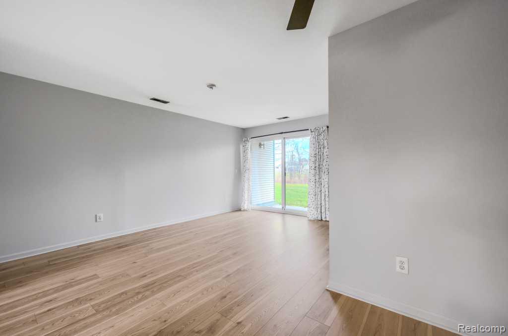 42538 Lilley Pointe Drive, 57, Canton, MI 48187 — Photo 7