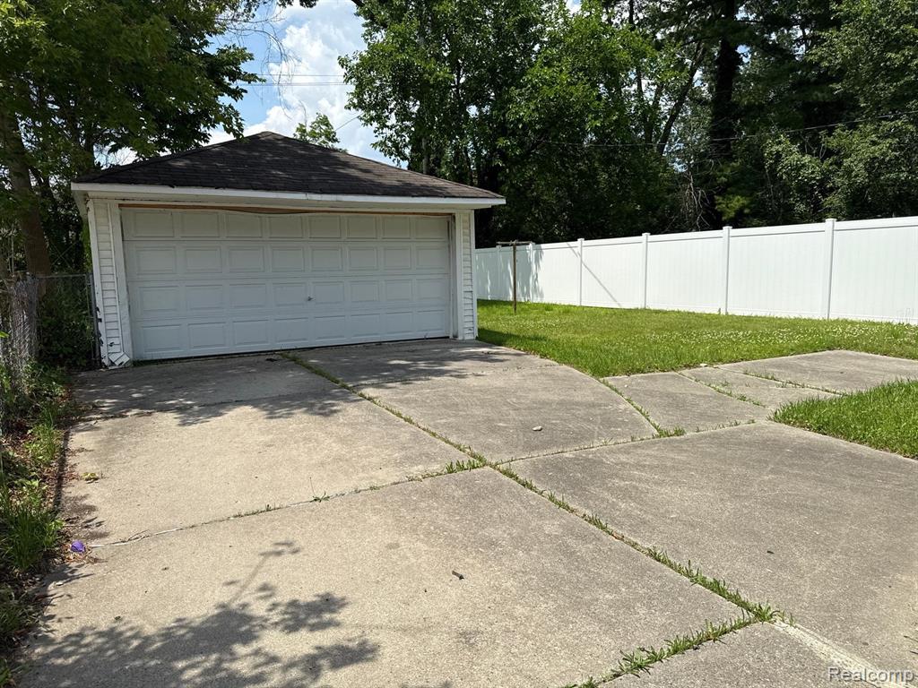 12081 Stout Street, Detroit, MI 48228 — Photo 4