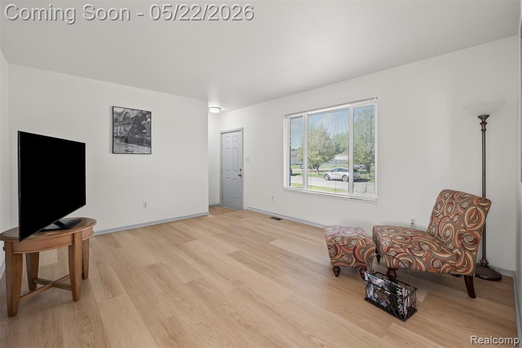46972 McKenna Drive, Macomb, MI 48044 — Photo 2