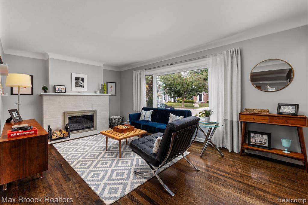 10545 Talbot Avenue, Huntington Woods, MI — Photo 4