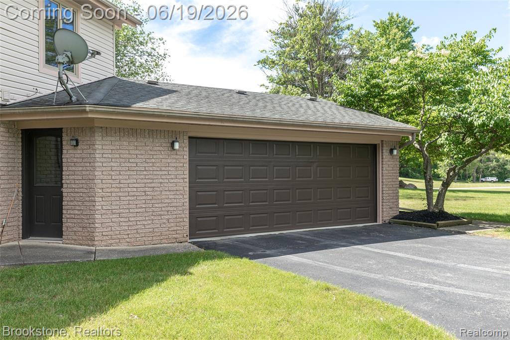 12168 CARRIAGE TRAIL Circle, Davisburg, MI 48350 — Photo 13