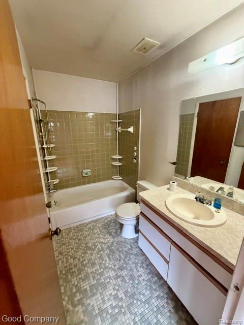 8401 18 Mile Road, 238, Sterling Heights, MI 48313 — Photo 9