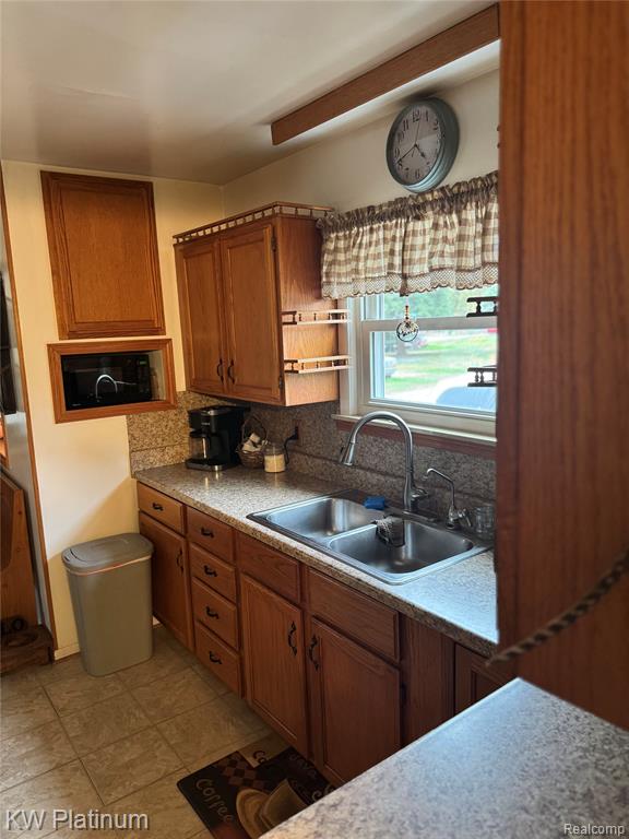 2669 Imlay City Road N, Lapeer, MI 48446 — Photo 11