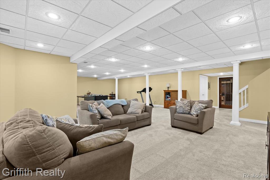 2018 Pine Hollow Trail, Brighton, MI 48114 — Photo 41